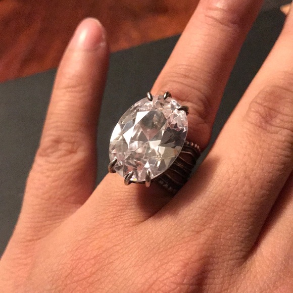 Size 6 sterling made in Israel huge CZ statement cocktail ring beautiful - Picture 3 of 9